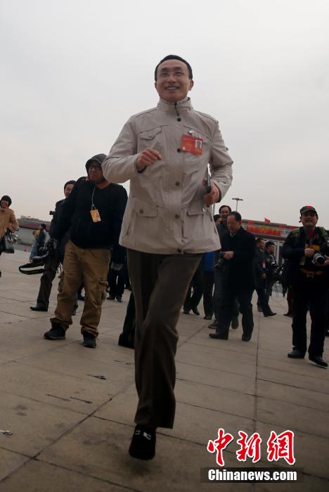 回顧：2014年兩會(huì)中的趙本山