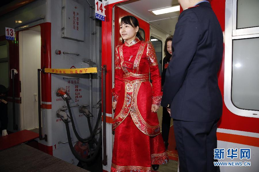 2015兩會(huì) 各地代表團(tuán)陸續(xù)抵京