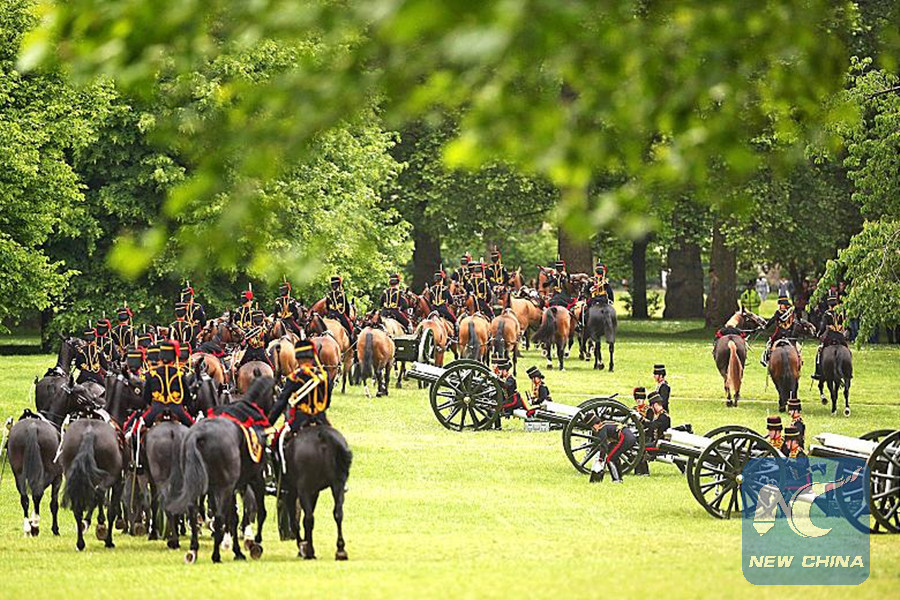 英國鳴放103響禮炮歡迎習近平