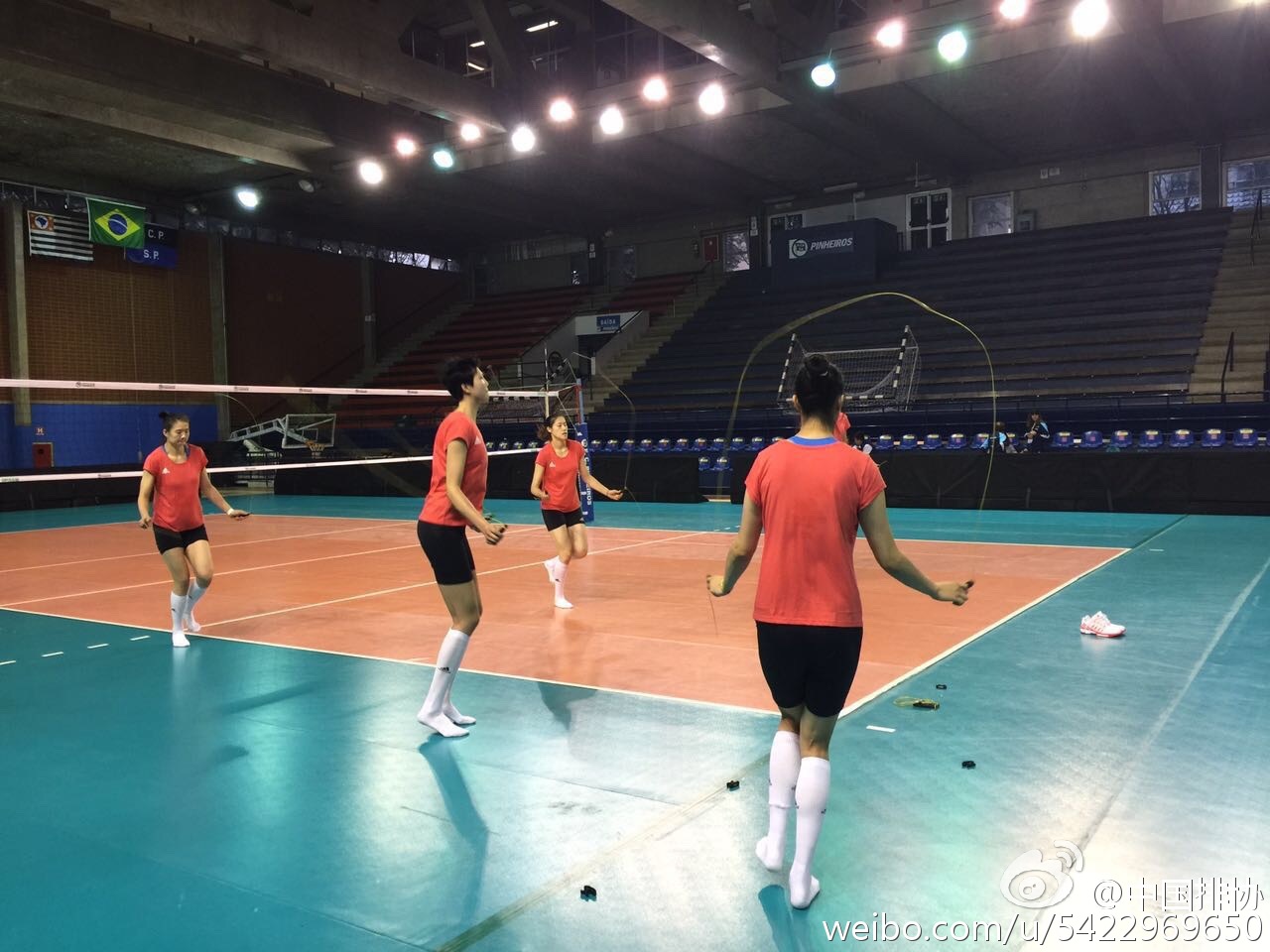 女排順利飛抵里約 圣保羅訓練營賽前忙備戰