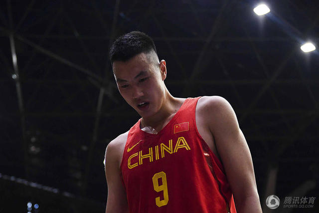 男籃奧運熱身巴西 趙繼偉奮力進攻