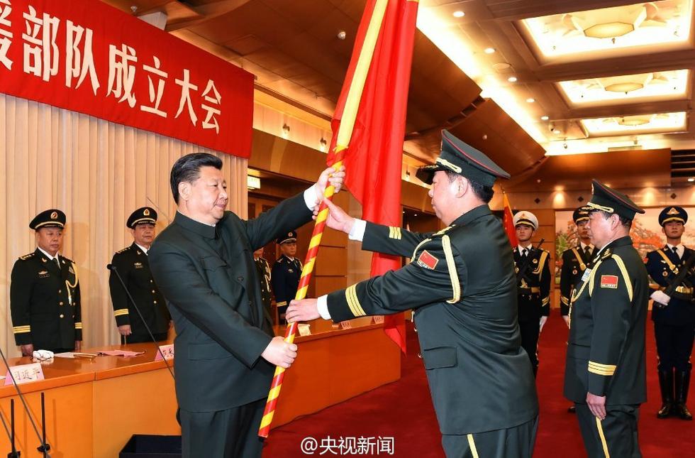 解放軍機構大調整 習近平向3支新部隊授旗
