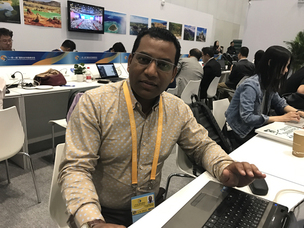 外媒記者談“一帶一路”:向世界提供了一個(gè)歷史性機(jī)遇