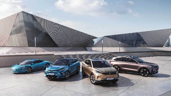 威馬攜三款全球首發車型登陸北京車展