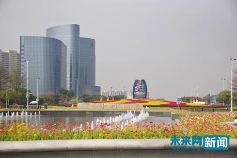 側(cè)記：首屆數(shù)字中國(guó)建設(shè)峰會(huì) 聆聽“中國(guó)芯”跳