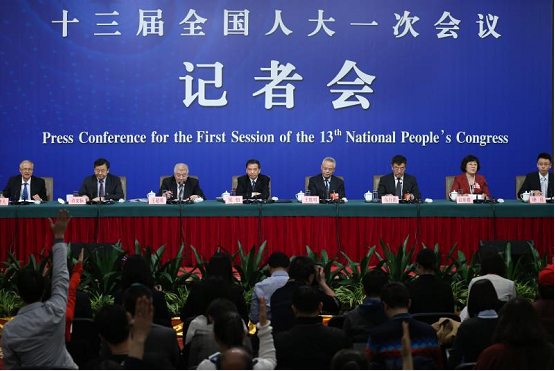 全國人大相關負責人就“人大立法工作”答記者問