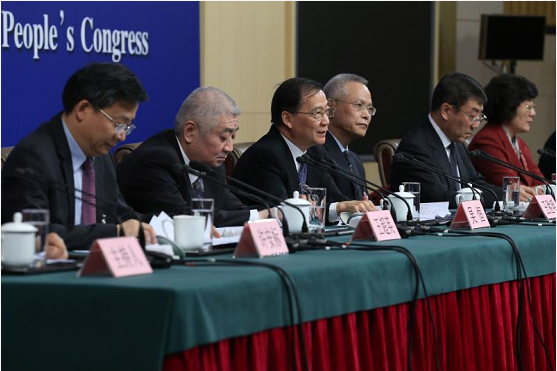 全國人大相關負責人就“人大立法工作”答記者問