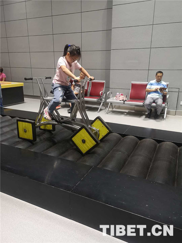 【新時代•幸福美麗新邊疆】帶你走進克拉瑪依科技館：抓住暑假的尾巴一起“玩轉”科學