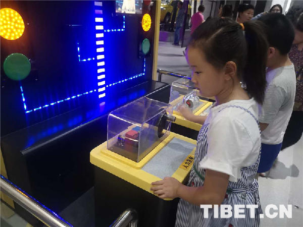 【新時代•幸福美麗新邊疆】帶你走進克拉瑪依科技館：抓住暑假的尾巴一起“玩轉”科學