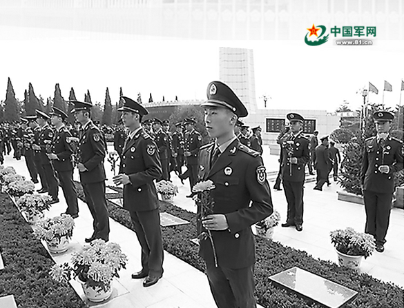 帶英烈“回家”，與26名無名烈士“認親”