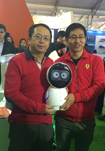 “小憶機(jī)器人”是怎么火起來(lái)的？