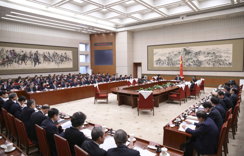 李克強主持召開國務院全體會議討論《政府工作報告（征求意見稿）》和《“十三五”規劃綱要（草案）（征求意見稿）》