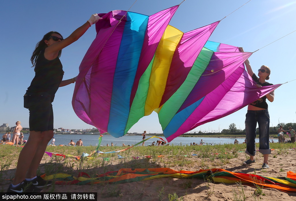 俄羅斯喀山風箏節 追逐藍天童趣滿滿