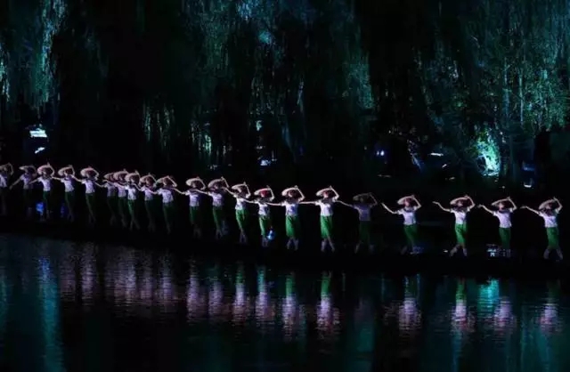 G20峰會(huì)第一天，習(xí)近平都在忙什么？