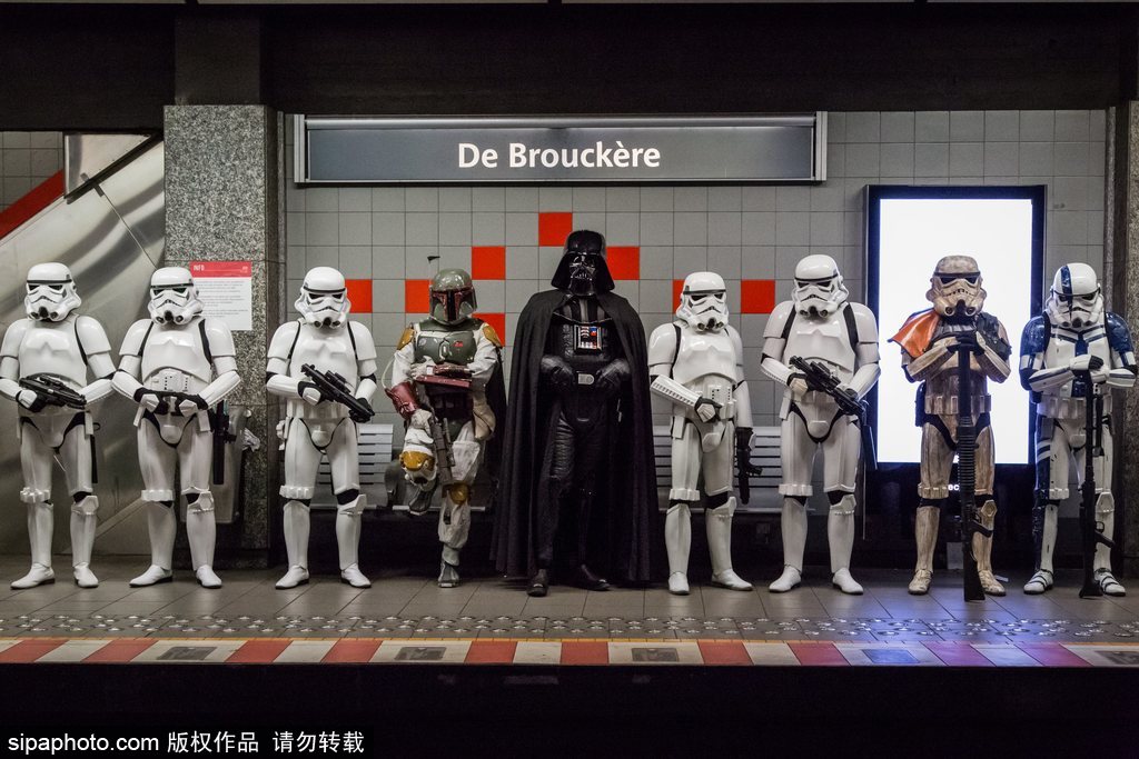 比利時動漫節：帝國士兵霸氣現身地鐵站 各種超萌角色嗨不停