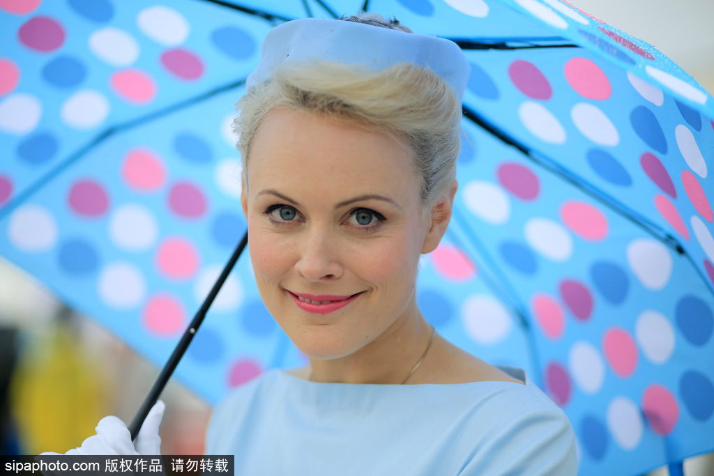 英古德伍德復古會 民眾復古裝搭配老爺車韻味十足