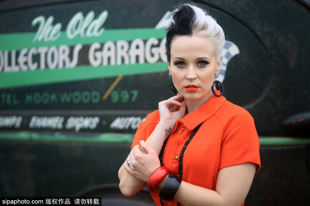 英古德伍德復古會 民眾復古裝搭配老爺車韻味十足