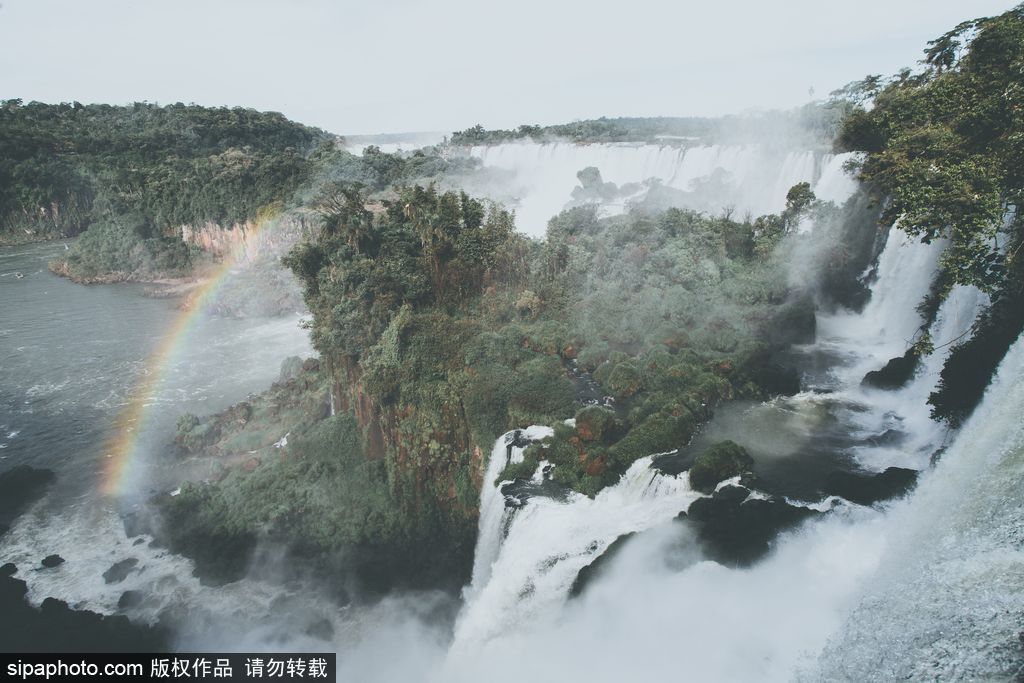 攝影師周游世界 用鏡頭記錄各國絕美風光