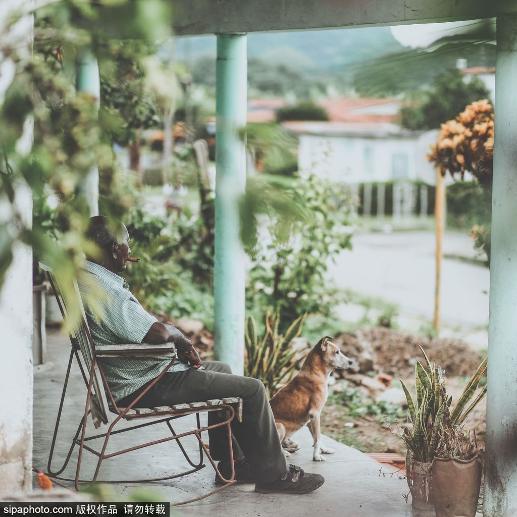 攝影師周游世界 用鏡頭記錄各國絕美風光