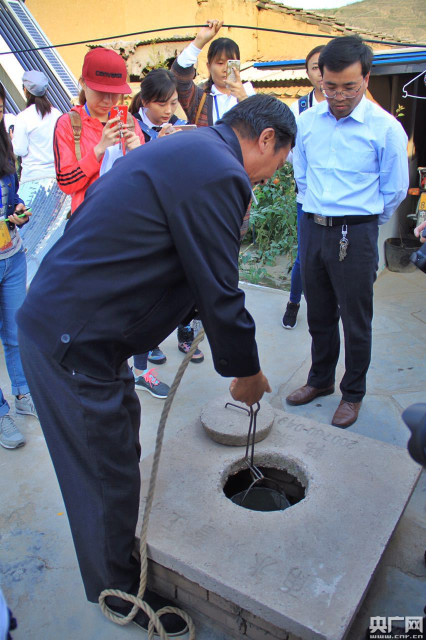 【網絡媒體“走轉改”】育產業、促脫貧：周灣村的精準扶貧