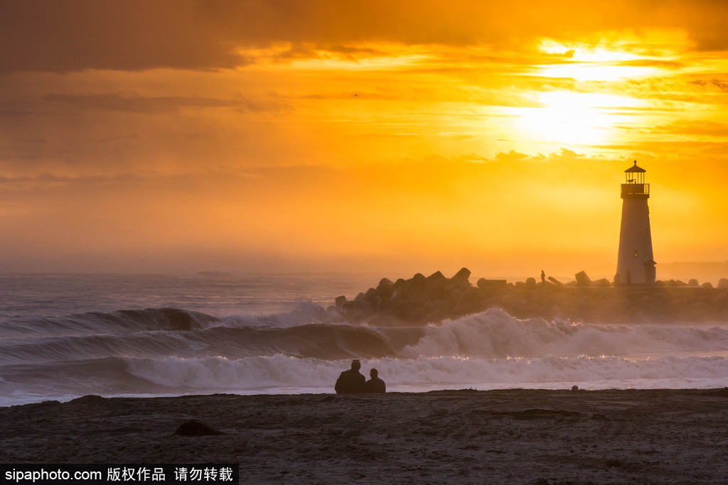 一切都與大海有關 沖浪攝影師獨特視角展示海洋魅力