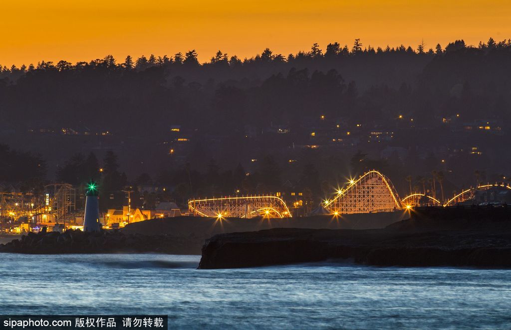 一切都與大海有關(guān) 沖浪攝影師獨特視角展示海洋魅力