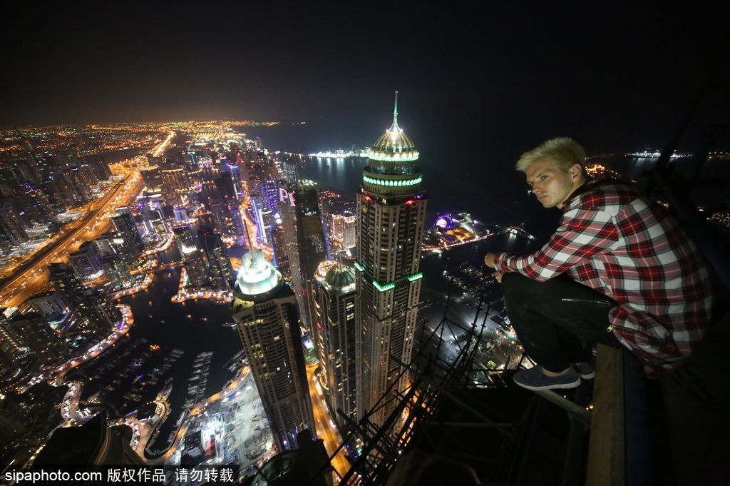 大神請收下我的膝蓋 看世界各國牛人高空炫技