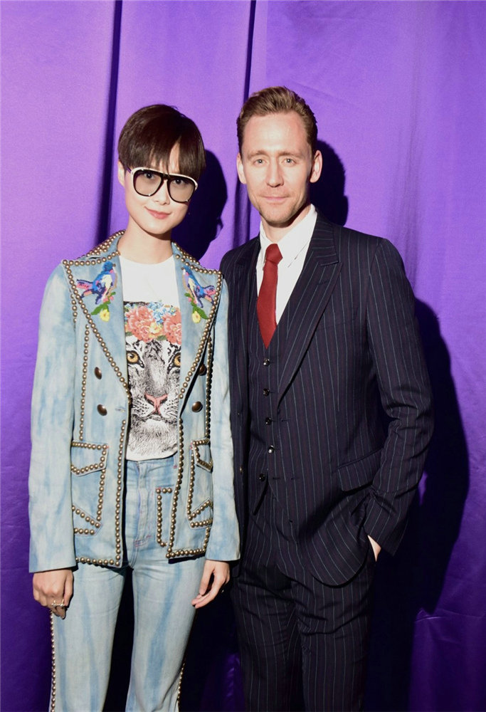 換季發愁穿什么？明星早春穿搭為你做示范