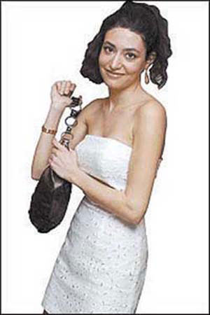 本拉登侄女成紅人 穿衣打扮很有美國風