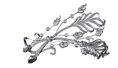 美不過發間一抹春色 為沉悶增添小浪漫