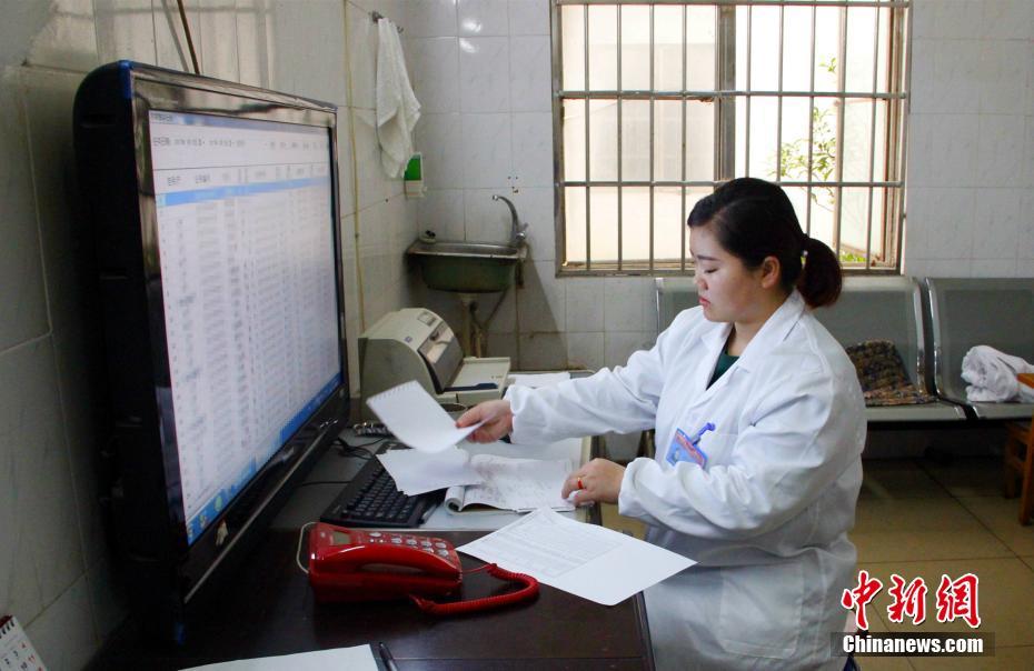 探訪廣西90后女遺體化妝師 堅(jiān)守五年護(hù)送逝者最后一程（組圖）