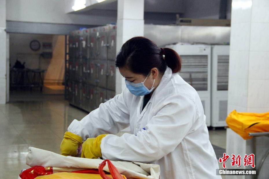 探訪廣西90后女遺體化妝師 堅守五年護送逝者最后一程（組圖）