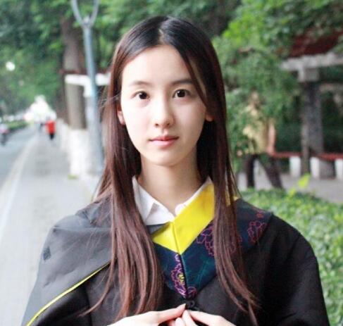 她是最美?；佒盗耗滩杳妹?因參加何炅的節(jié)目形象崩塌