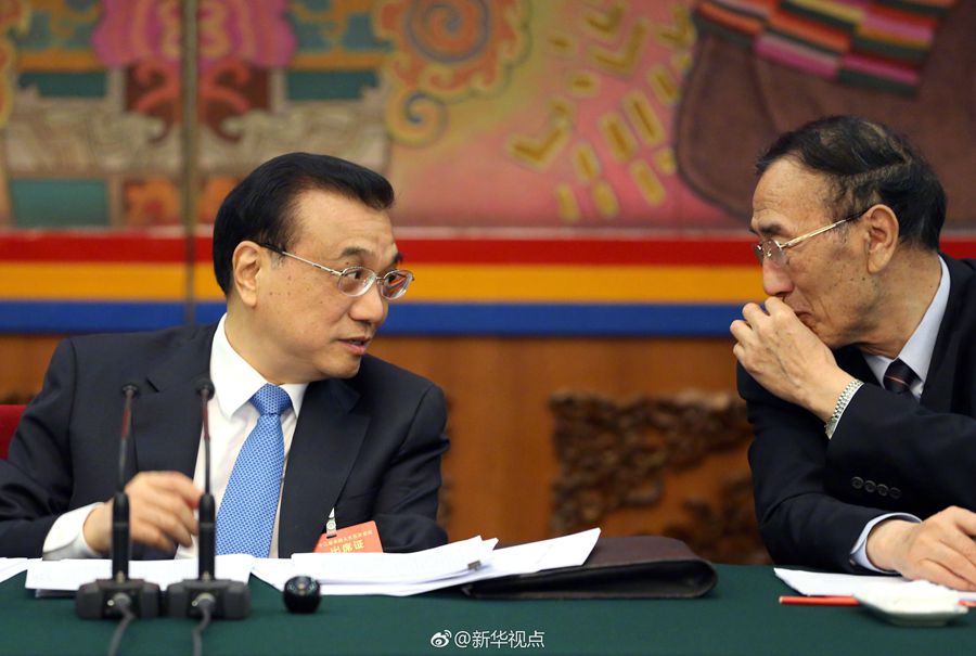 李克強參加西藏代表團審議：民族團結要像糌粑和糍粑那樣捏成團、聚成團、抱成團