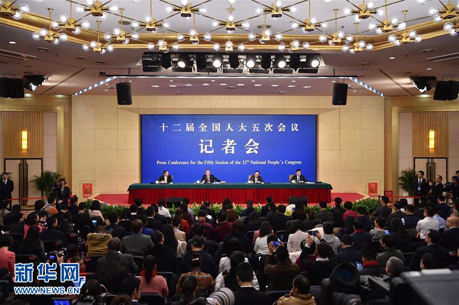 外交部部長(zhǎng)王毅就“中國(guó)的外交政策和對(duì)外關(guān)系”答記者問(wèn)