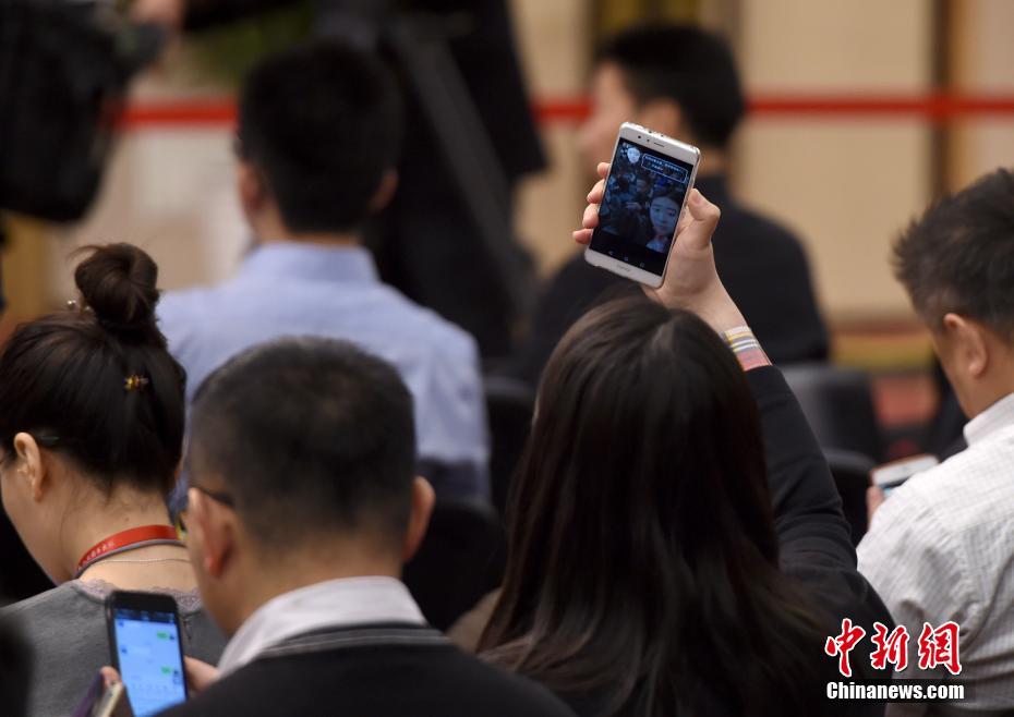 “三八”國際婦女節上的女記者