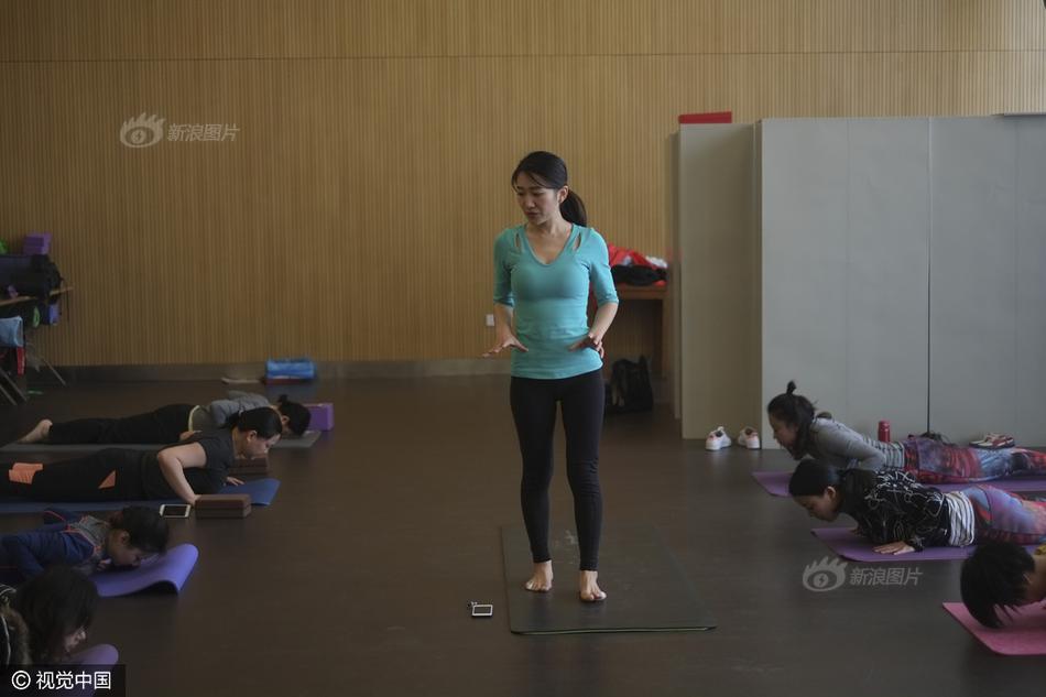 女孩追逐夢(mèng)想從媒體離職 轉(zhuǎn)型當(dāng)瑜伽教練