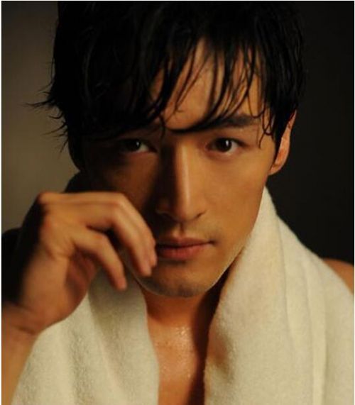 鹿晗楊洋陳偉霆 盤點“眼睛含情”的男星