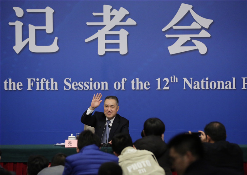 國(guó)家工商總局局長(zhǎng)張茅就“深化商事制度改革”答記者問(wèn)