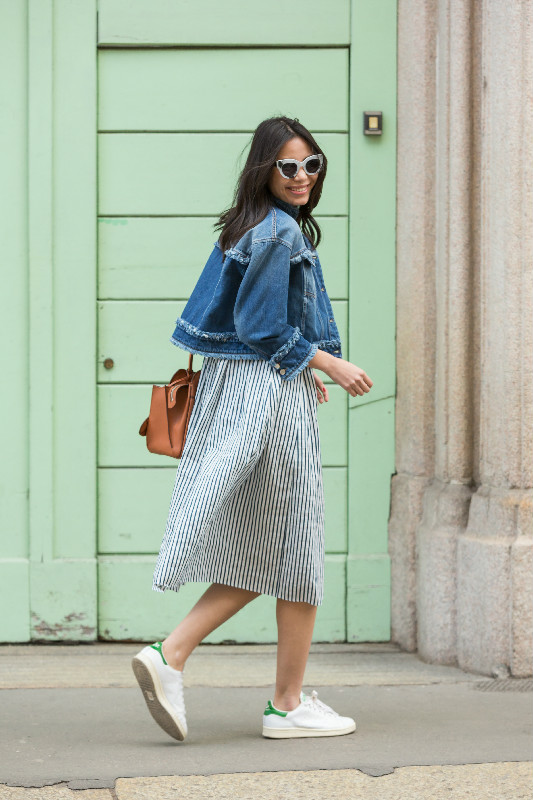 Linda清新街拍曝光 俏皮甜美春意盎然