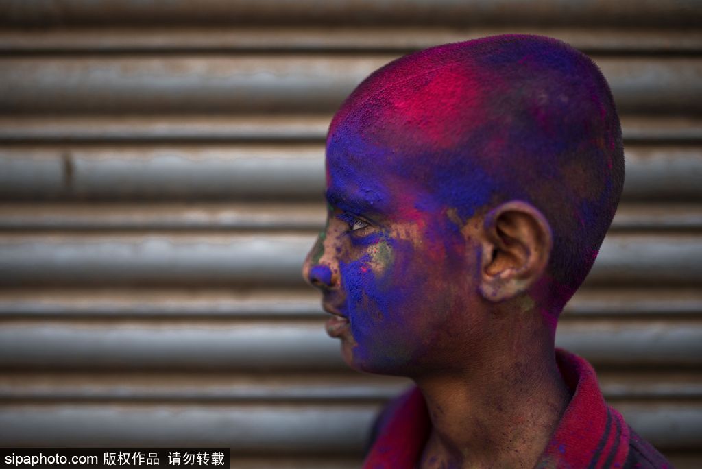 最多彩的笑臉 記錄印度金奈胡里節兒童肖像