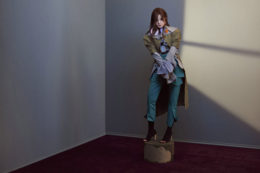 趙薇先鋒藝術感大片曝光 或掀起魅力新風尚