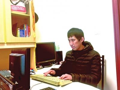 人生要有詩和遠(yuǎn)方 42歲盲人7年碼字400萬（圖）