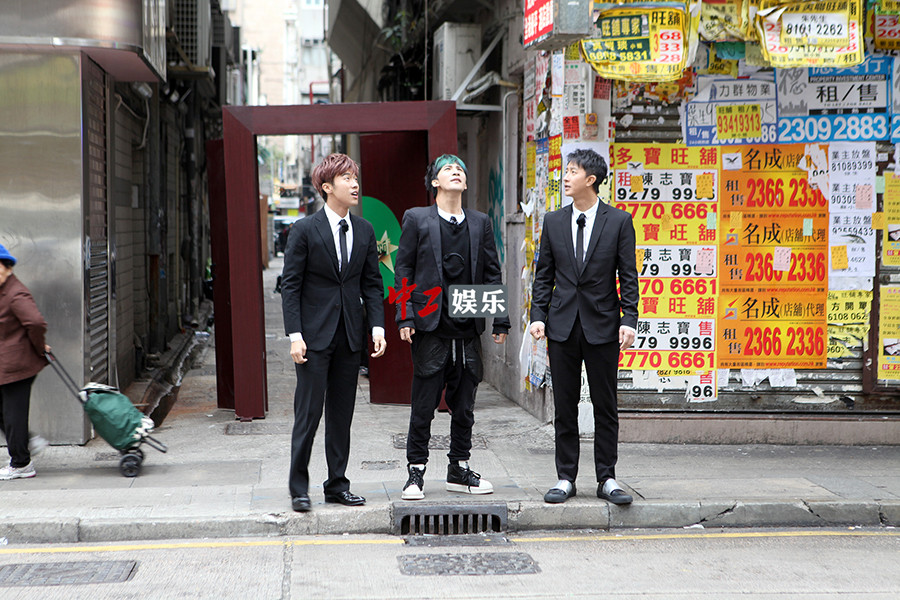 《二十四小時》水手團西裝殺 在港上演“無間道”