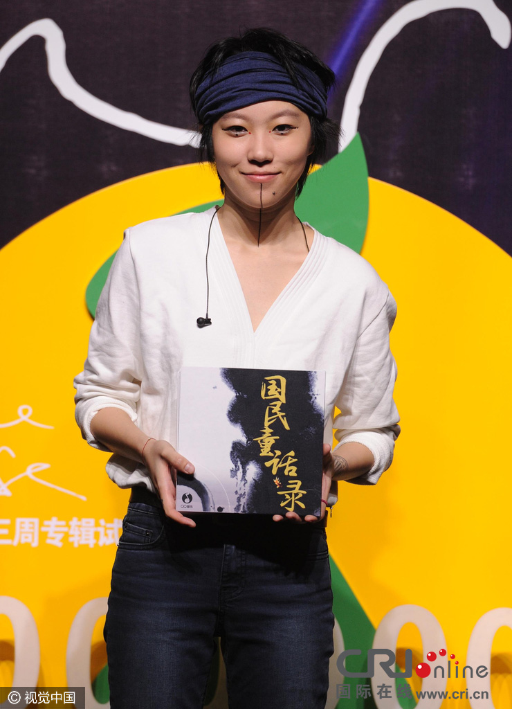 賈靜雯再產女三胎三個公主 818女星中的女兒專業戶