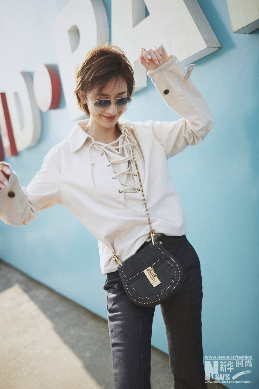短發女人如何演繹復古優雅？張儷街拍告訴你！
