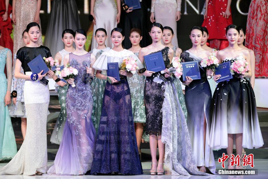 中國(guó)超級(jí)模特大賽舉行 滿眼都是大長(zhǎng)腿！