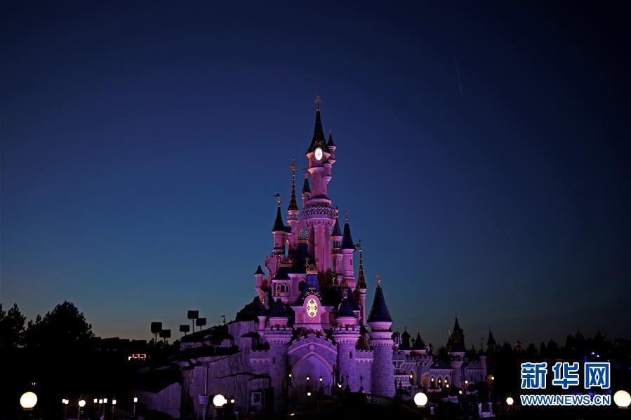 巴黎迪士尼樂(lè)園25周年慶典（高清組圖）