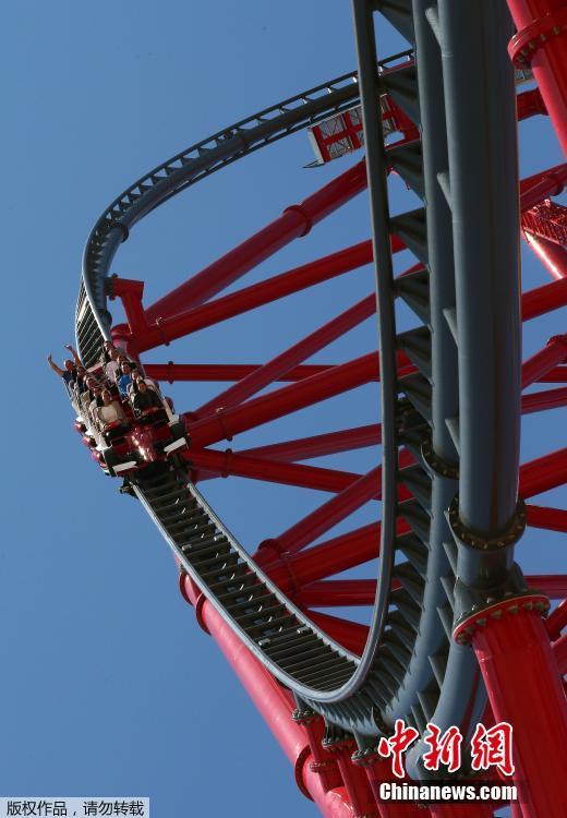 西班牙法拉利樂園啟幕 這樣的過山車你敢挑戰(zhàn)嗎？