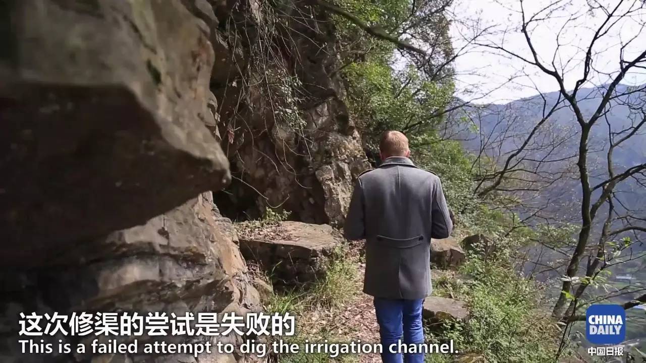 解碼中國丨這位當(dāng)代“愚公”在懸崖峭壁上鑿出7千米水渠，現(xiàn)實比神話傳說更震撼！